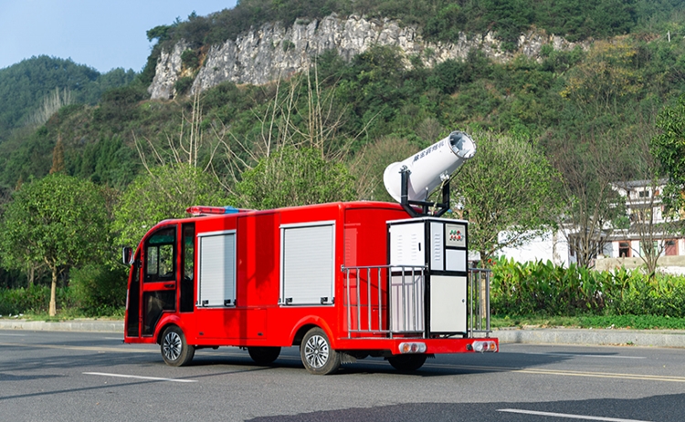 2座除塵車，道路降塵霧炮車