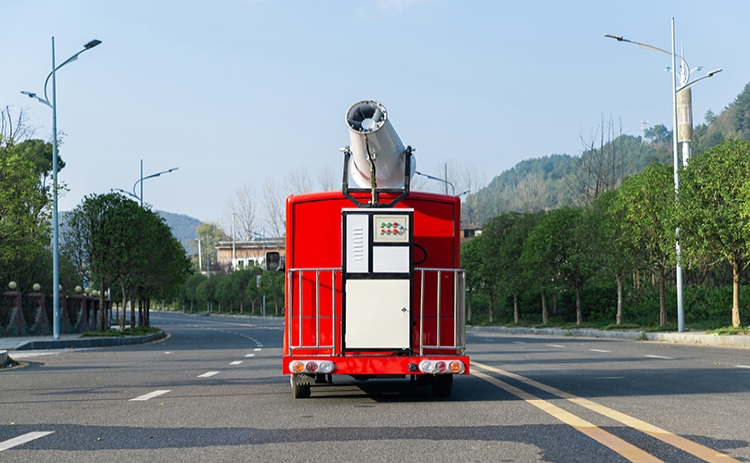 2座除塵車，道路降塵霧炮車